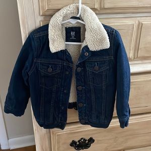 Gap Sherpa lined jacket
